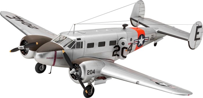 Revell Beechcraft Model 18 (03811)