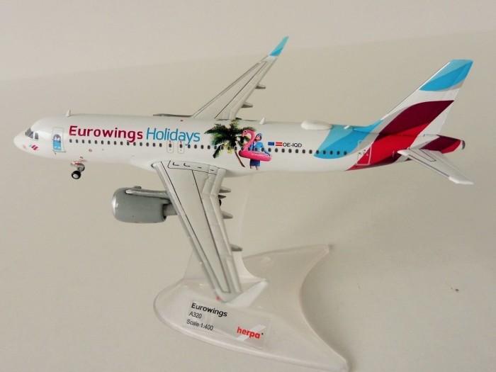 Herpa FlySafair Boeing 737-800 ZS-SJS (531085)