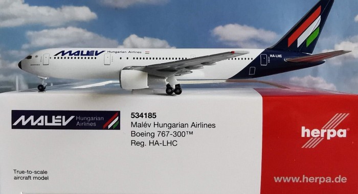 Herpa Air Macau Airbus A321neo - B-MBQ Macao welcomes you (534444)