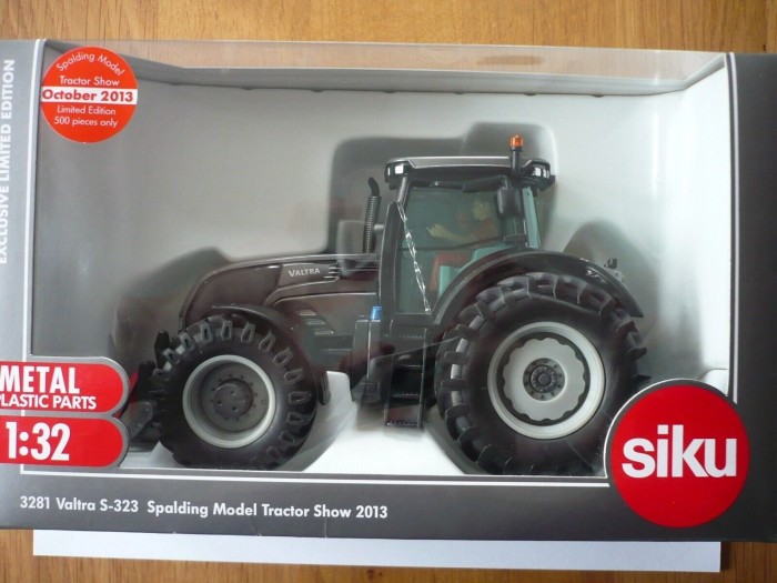 SIKU Farmer Valtra S (3281)