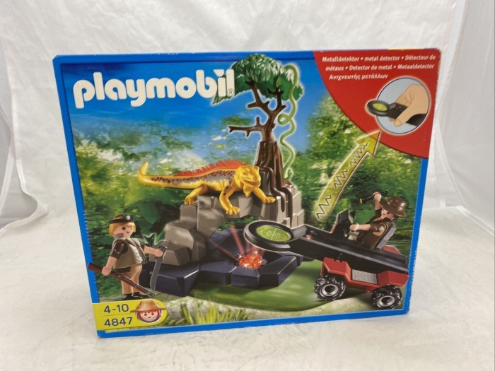 playmobil Wild Life - Treasure Hunter with Metal Detector (4847)