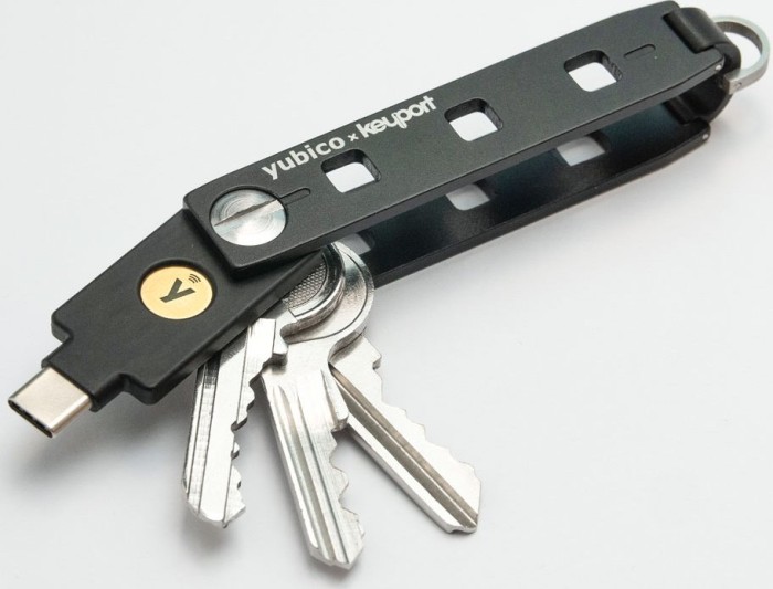 Yubico Security Key C NFC black, USB authentication, USB-C (Y-405)
