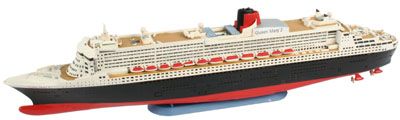 Revell Model Set Ocean Liner Queen Mary 2 (65808)