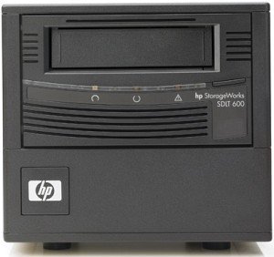 HPE StorageWorks SDLT600, 300/600GB, SCSI (A7520B)