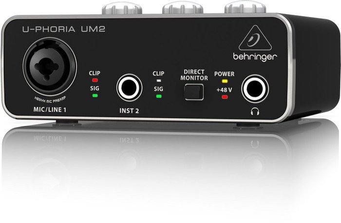 Behringer U-Phoria UM2