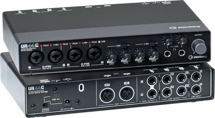 Steinberg UR44C