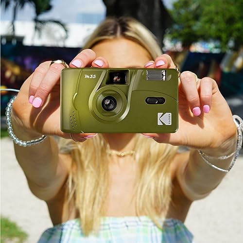 Navitech Lightweight Aluminium Tripod Compatible With Kodak M35 Film Camera green
