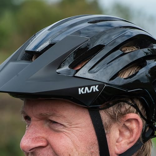 Kask Caipi Helmet black (CHE00065.210)