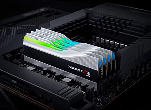 G.Skill Trident Z5 RGB silber DIMM Kit 32GB, DDR5-7200, CL34-45-45-115, on-die ECC (F5-7200J3445G16GX2-TZ5RS)