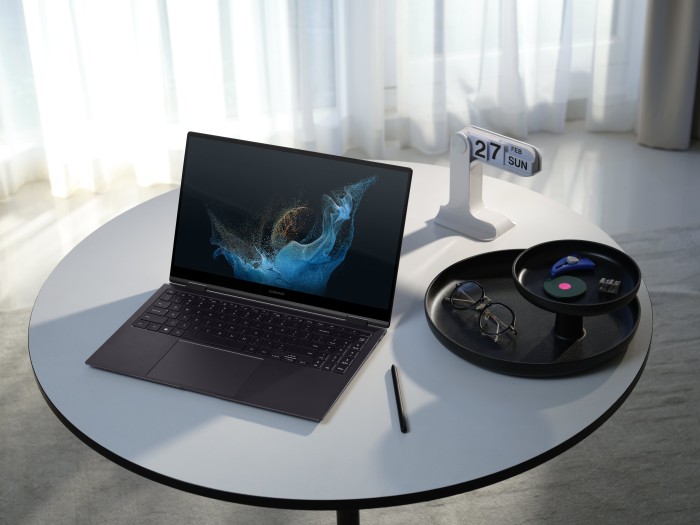Samsung Galaxy Book2 Pro 360 15 Graphite, Core i7-1260P, 16GB RAM, 512GB SSD, DE (NP950QED-KA2DE)