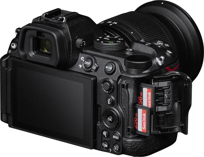 Nikon Z 5II mit Objektiv Z 24-70mm 4.0 S (VOA170K001)