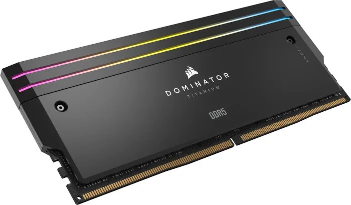 Corsair Dominator Titanium RGB schwarz DIMM Kit 32GB, DDR5-6000, CL30-36-36-76, on-die ECC (CMP32GX5M2B6000C30)